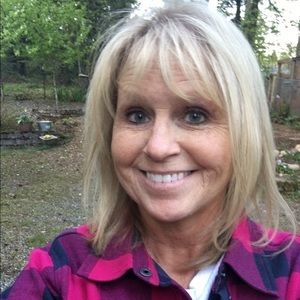 Meet your Posher, Deanna